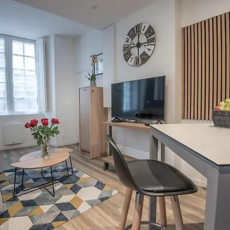 L'espine アパート アンジェ